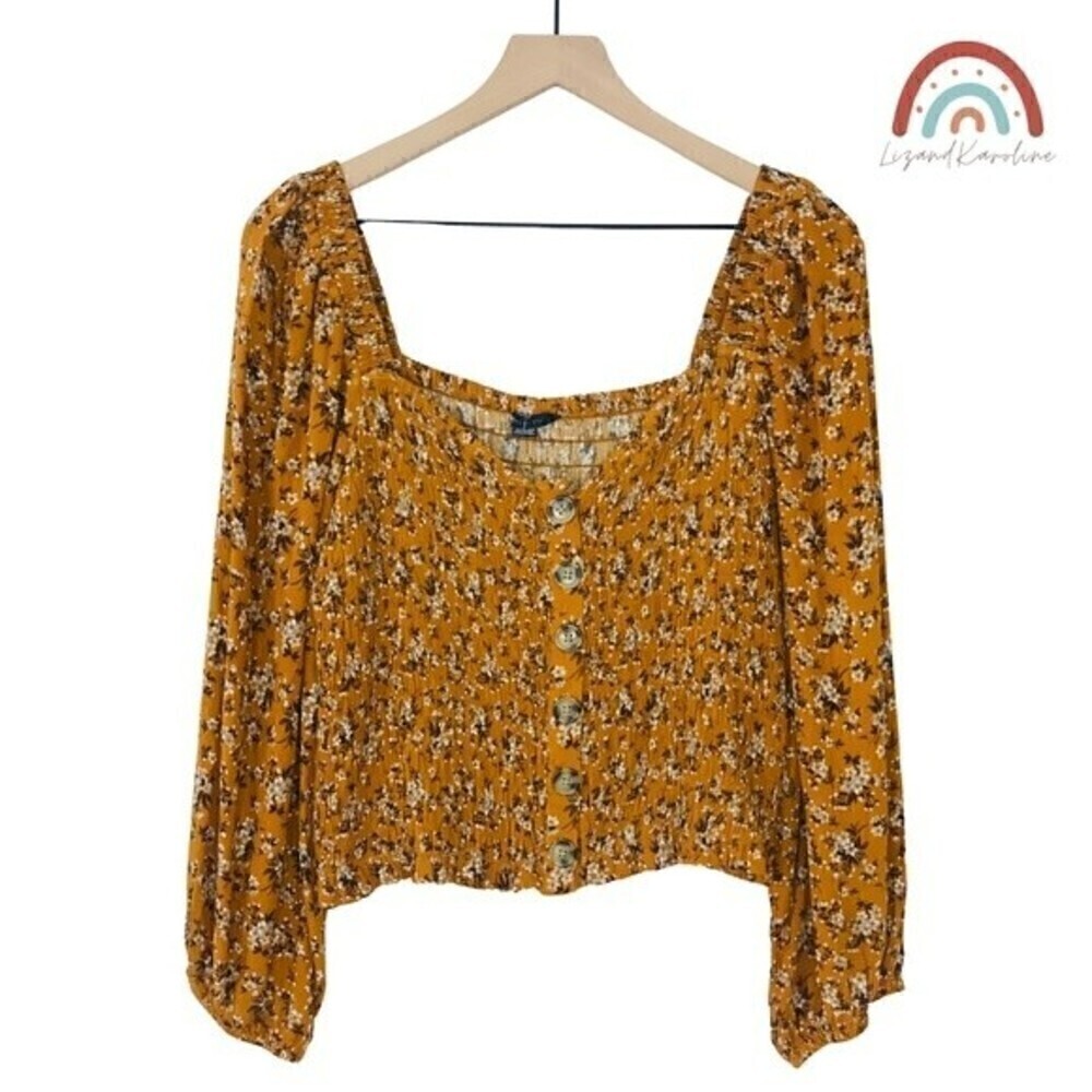New! American Eagle Bohemian Ditsy Floral Smocked Cropped Balloon Sleeve Top